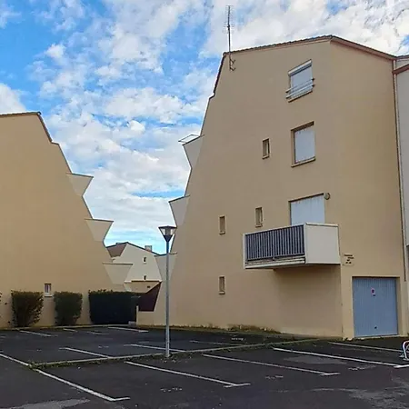 Appartamento Avec Piscine, A Proximite, Animaux Et Parking, Climatisation - Fr-1-387-212 *